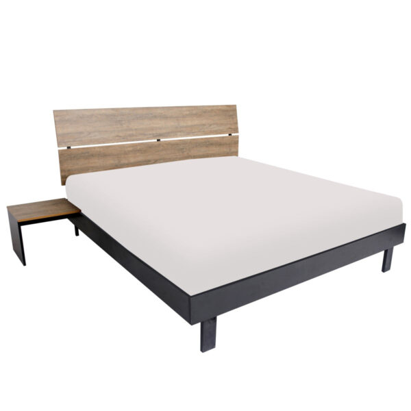 Yertoke Shane - Bed & 2 Sides Table Set - Image 2